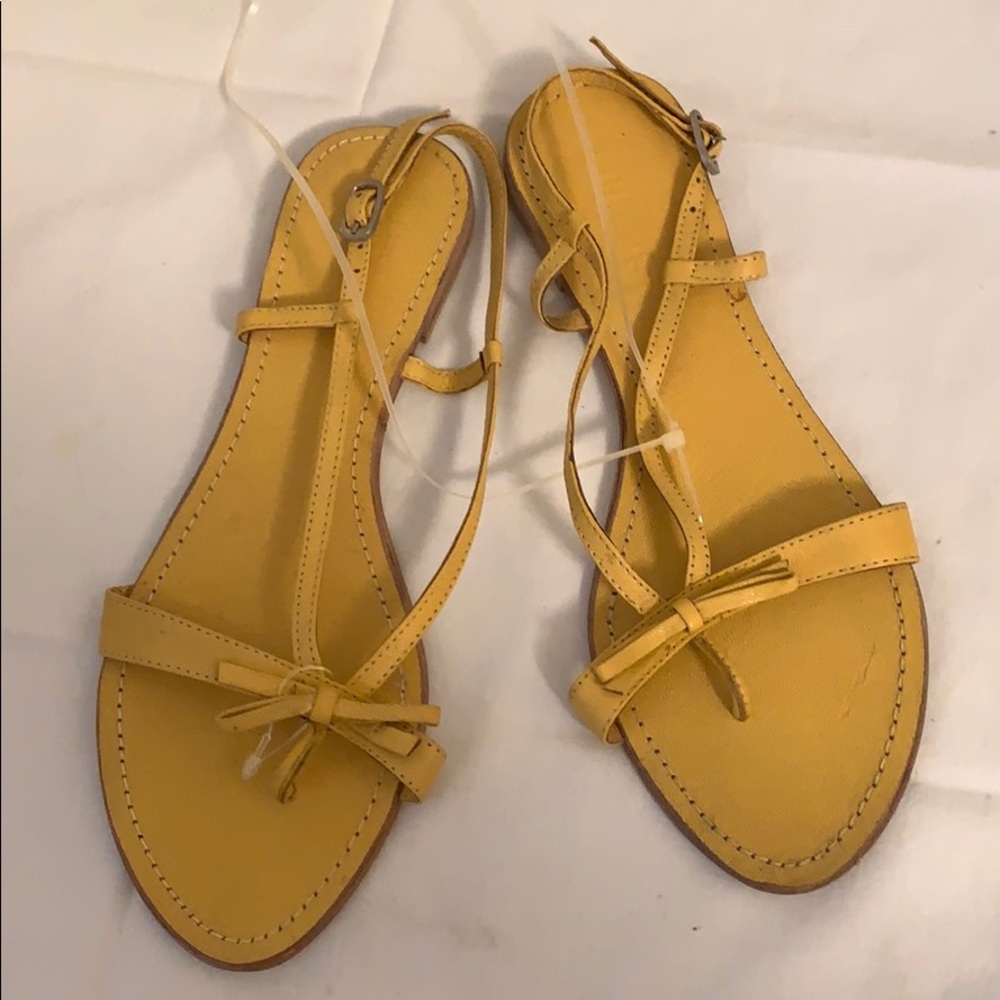 Sandles